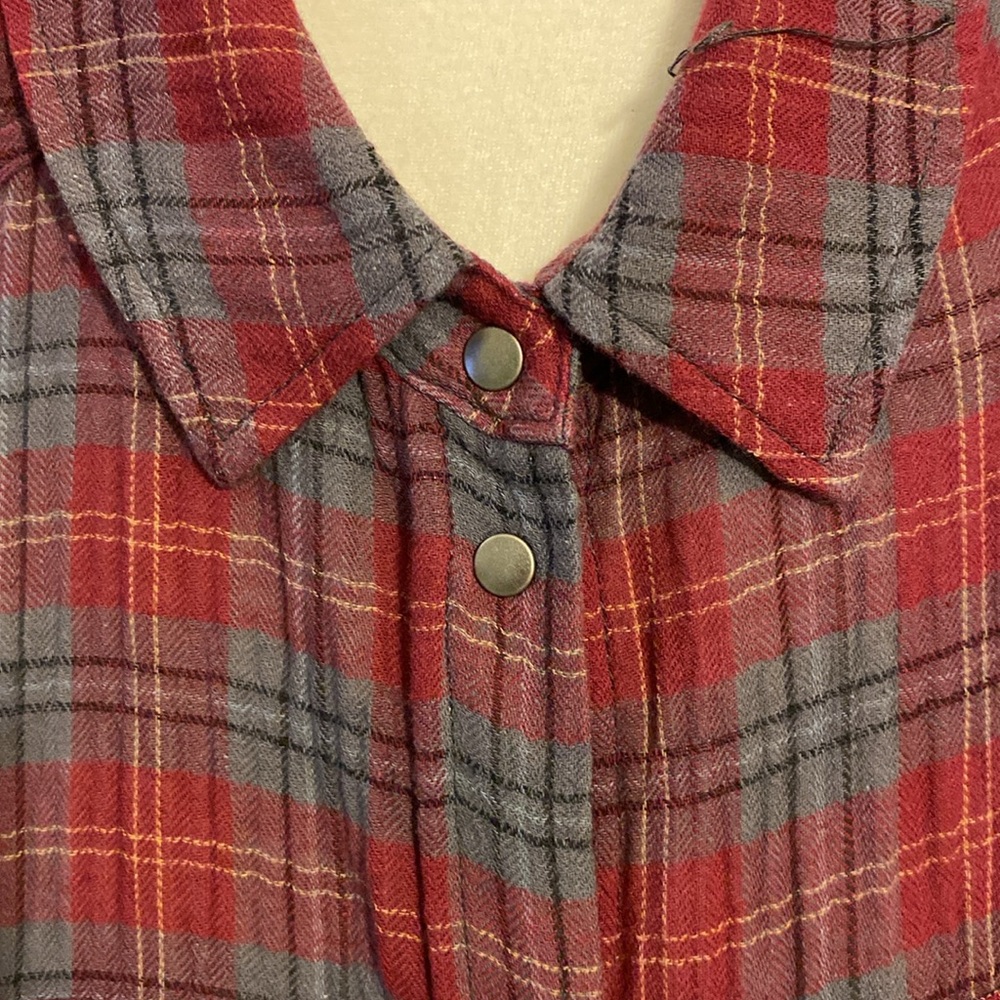 Kut From The Kloth red and gray plaid snap front shirt dress size L - Picture 4 of 12